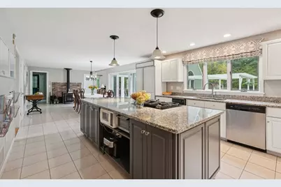 52 Moore Ln, Northborough, MA 01532 - Photo 6
