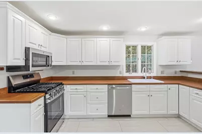 59 Crystal Ct #59, Haverhill, MA 01832 - Photo 14