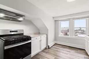 25 1/2 Porter St, Taunton, MA 02780 - Photo 10