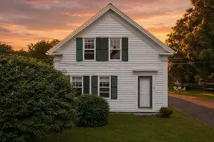 40 Boylston Cir, Shrewsbury, MA 01545 - Photo 1