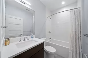 64 Auburn St, Newton, MA 02466 - Photo 22