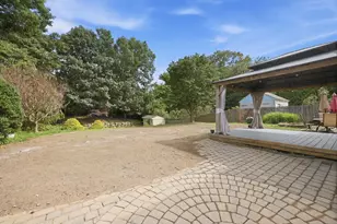 5 Timber Ln, Holyoke, MA 01040 - Photo 8
