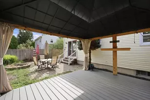 5 Timber Ln, Holyoke, MA 01040 - Photo 10