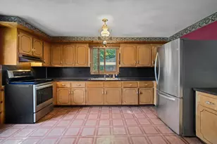 127 Kenmar Dr, Somerset, MA 02726 - Photo 10