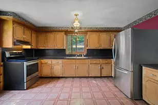 127 Kenmar Dr, Somerset, MA 02726 - Photo 10