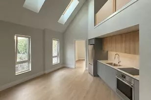 27 Kenilworth St, Boston, MA 02119 - Photo 2