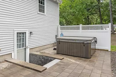 96 East  Street, Pepperell, MA 01463 - Photo 36