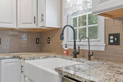 96 East  Street, Pepperell, MA 01463 - Photo 10