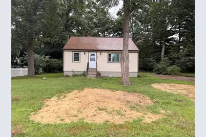 16 Assonet Blvd, Freetown, MA 02702 - Photo 2