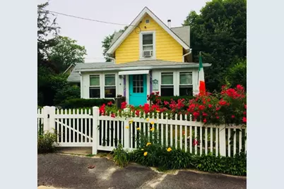 48 Highland Ave Onset, Wareham, MA 02558 - Photo 2