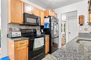 298 Neck Rd, Rochester, MA 02770 - Photo 6