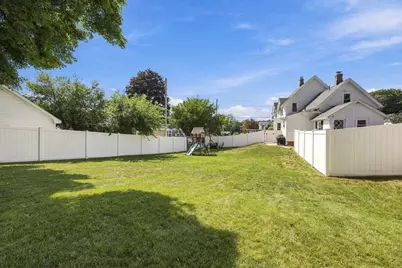 91 N Main St, East Longmeadow, MA 01028 - Photo 4