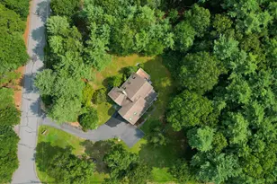 39 Stuart Rd, Rochester, MA 02770 - Photo 2