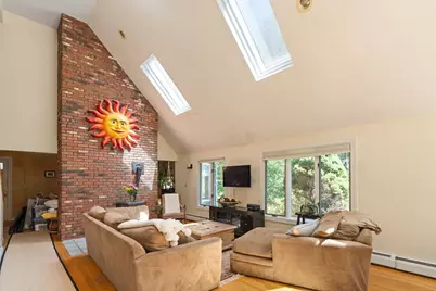 39 Stuart Rd, Rochester, MA 02770 - Photo 14