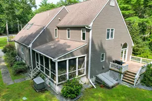 39 Stuart Rd, Rochester, MA 02770 - Photo 4