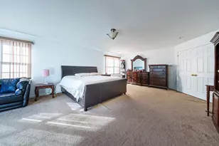 300 Crownshield Ave, Uxbridge, MA 01569 - Photo 14