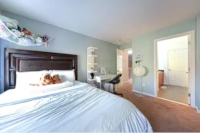 300 Crownshield Avenue, Uxbridge, MA 01569 - Photo 18