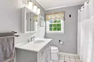 17 Dartmouth Dr, Milford, MA 01757 - Photo 18