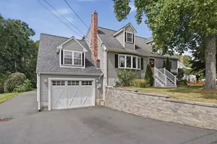 17 Dartmouth Dr, Milford, MA 01757 - Photo 1