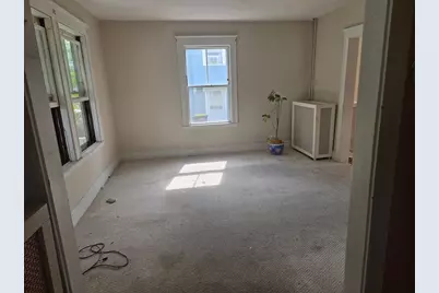 27 Mansfield  St, Framingham, MA 01702 - Photo 6