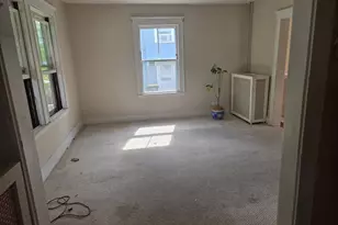 27 Mansfield St, Framingham, MA 01702 - Photo 6