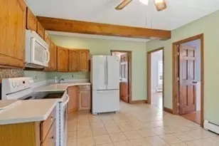 24 Oak Ave, Leominster, MA 01453 - Photo 4