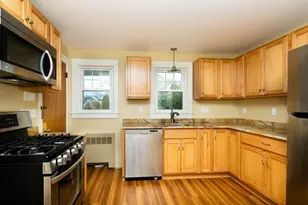 5 Mangano Ct, Watertown, MA 02472 - Photo 2