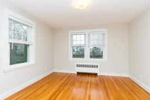 5 Mangano Ct, Watertown, MA 02472 - Photo 8