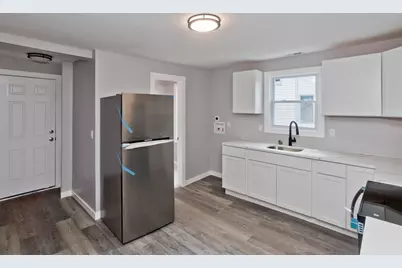 12 School St., Holyoke, MA 01040 - Photo 18