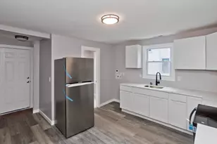 12 School St, Holyoke, MA 01040 - Photo 18