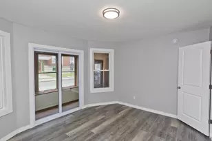 12 School St, Holyoke, MA 01040 - Photo 8