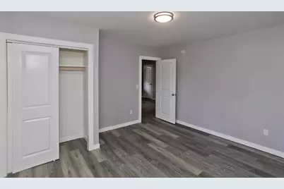 12 School St., Holyoke, MA 01040 - Photo 14