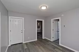 12 School St, Holyoke, MA 01040 - Photo 12