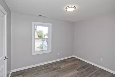 12 School St., Holyoke, MA 01040 - Photo 28