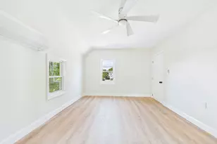 61 Bridge St, Fairhaven, MA 02719 - Photo 18
