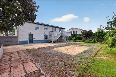 202 Oman St, Fall River, MA 02721 - Photo 28