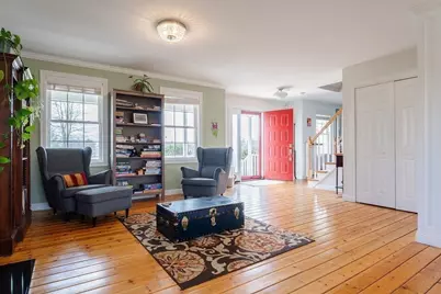 9 White Rd, Mendon, MA 01756 - Photo 6