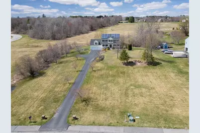 9 White Rd, Mendon, MA 01756 - Photo 2