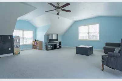 9 White Rd, Mendon, MA 01756 - Photo 12