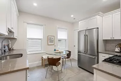 17 Belmont St #1, Somerville, MA 02143 - Photo 2
