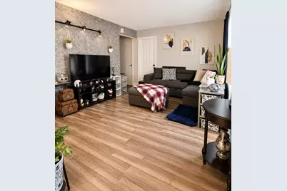 42 Saint Kolbe Drive #D, Holyoke, MA 01040 - Photo 4