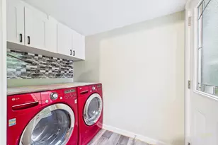 568 Berkley St, Berkley, MA 02779 - Photo 18