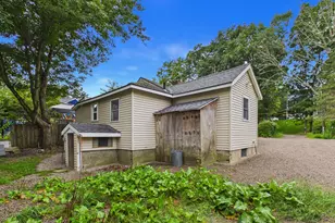 568 Berkley St, Berkley, MA 02779 - Photo 24