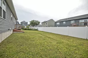 53 Pulaski St, Fall River, MA 02721 - Photo 6