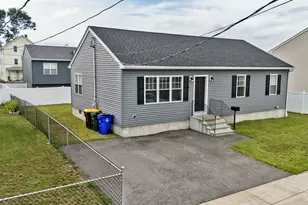 53 Pulaski St, Fall River, MA 02721 - Photo 30
