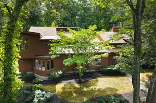 40 Warren St, Newton, MA 02459 - Photo 1