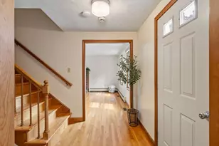 4 Apple Tree Ln, Wilmington, MA 01887 - Photo 2