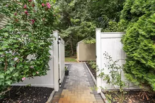 4 Apple Tree Ln, Wilmington, MA 01887 - Photo 32