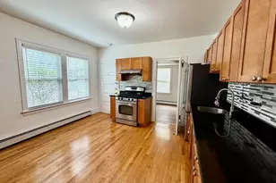 132 Middlesex Rd, Brookline, MA 02467 - Photo 10