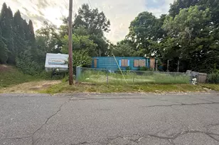 9 Milner St, Ware, MA 01082 - Photo 1
